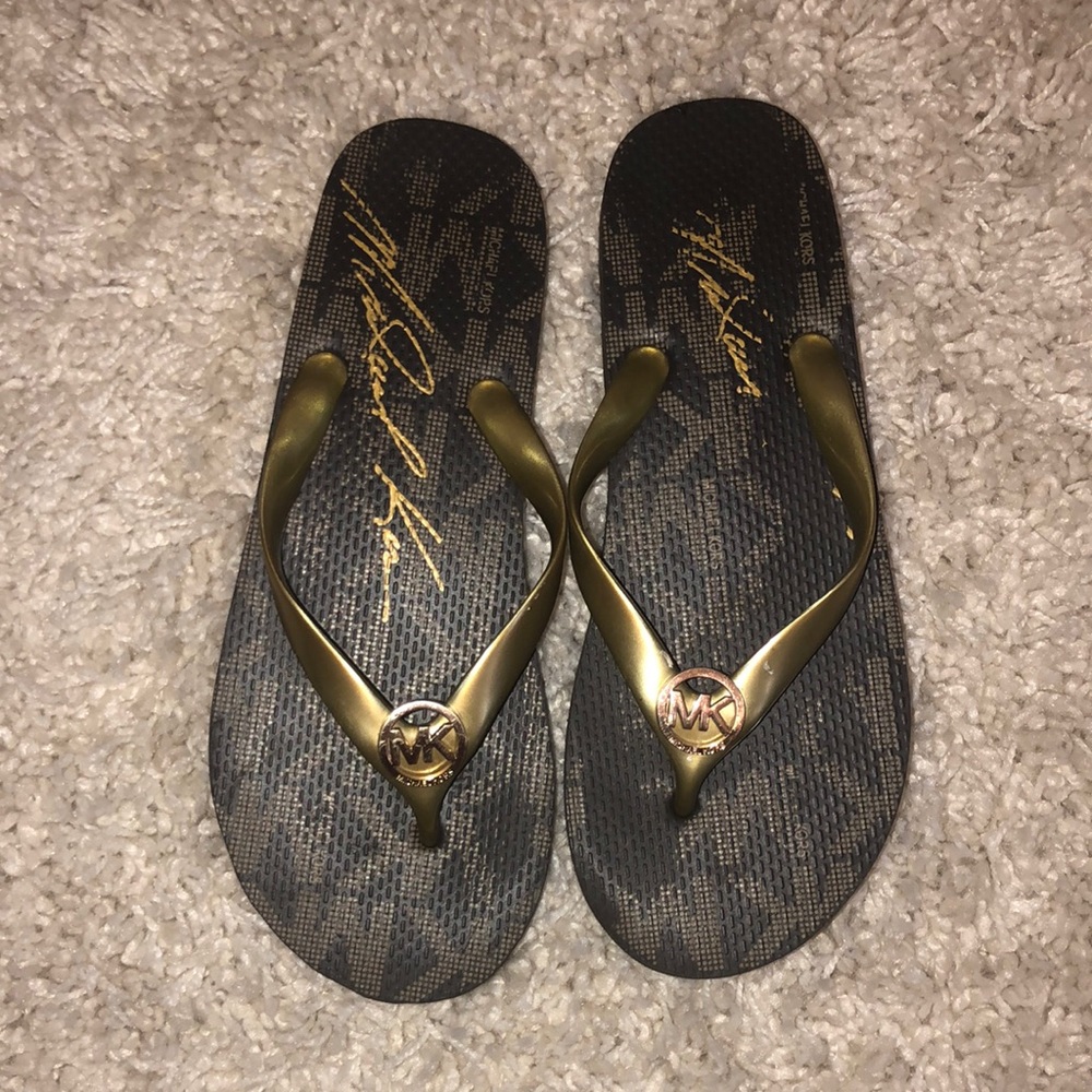 Michael Kors Logo Charm Flip Flops